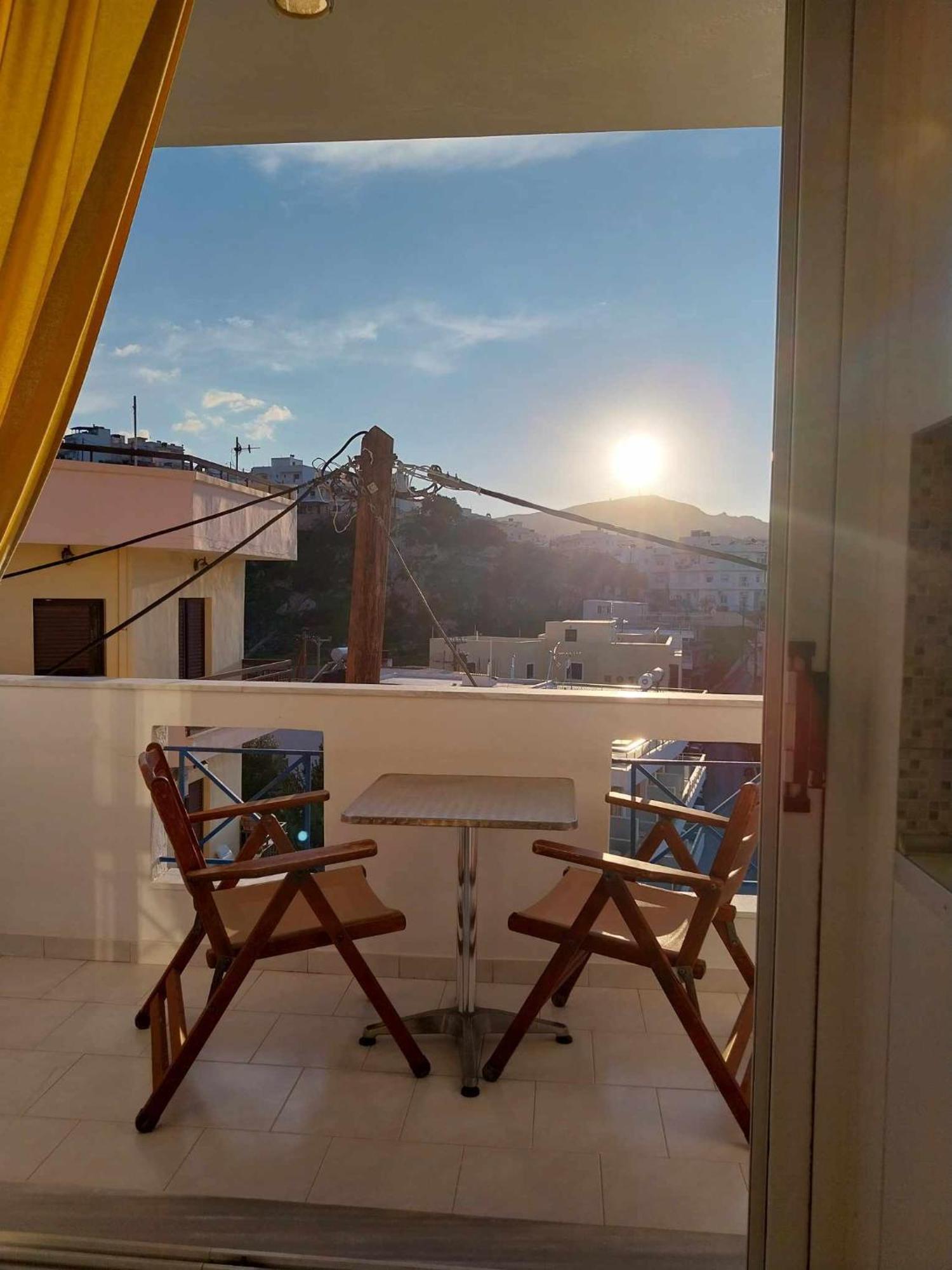 Lilis Apt In Center With Sea View Karpathos Town  Exterior photo